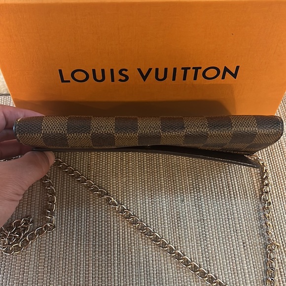 Louis Vuitton wallet - Picture 4 of 9